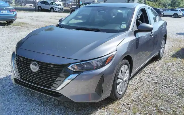 2025 Nissan Sentra S CVT's photo