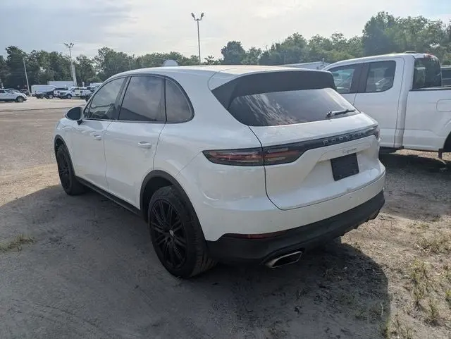 2019 Porsche Cayenne Base photo 4