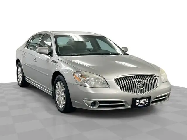 2011 Buick Lucerne CXL's photo
