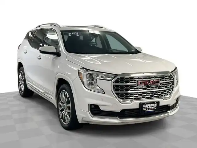 2022 GMC Terrain Denali AWD's photo
