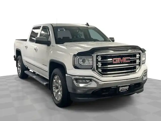 2018 GMC Sierra 4WD Crew Cab Short Box SLT's photo