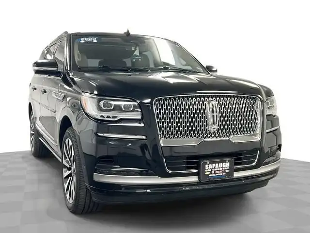 2023 Lincoln Navigator Reserve 4WD's photo