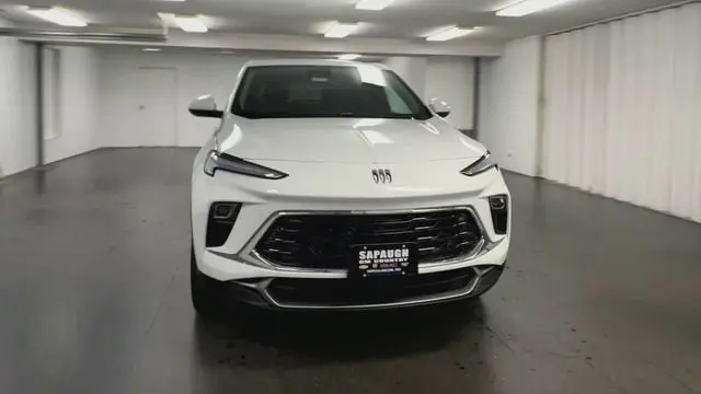 2026 Buick Encore GX Preferred AWD photo 3