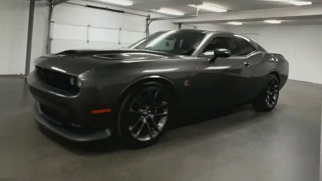2023 Dodge Challenger R/T Scat Pack photo 4