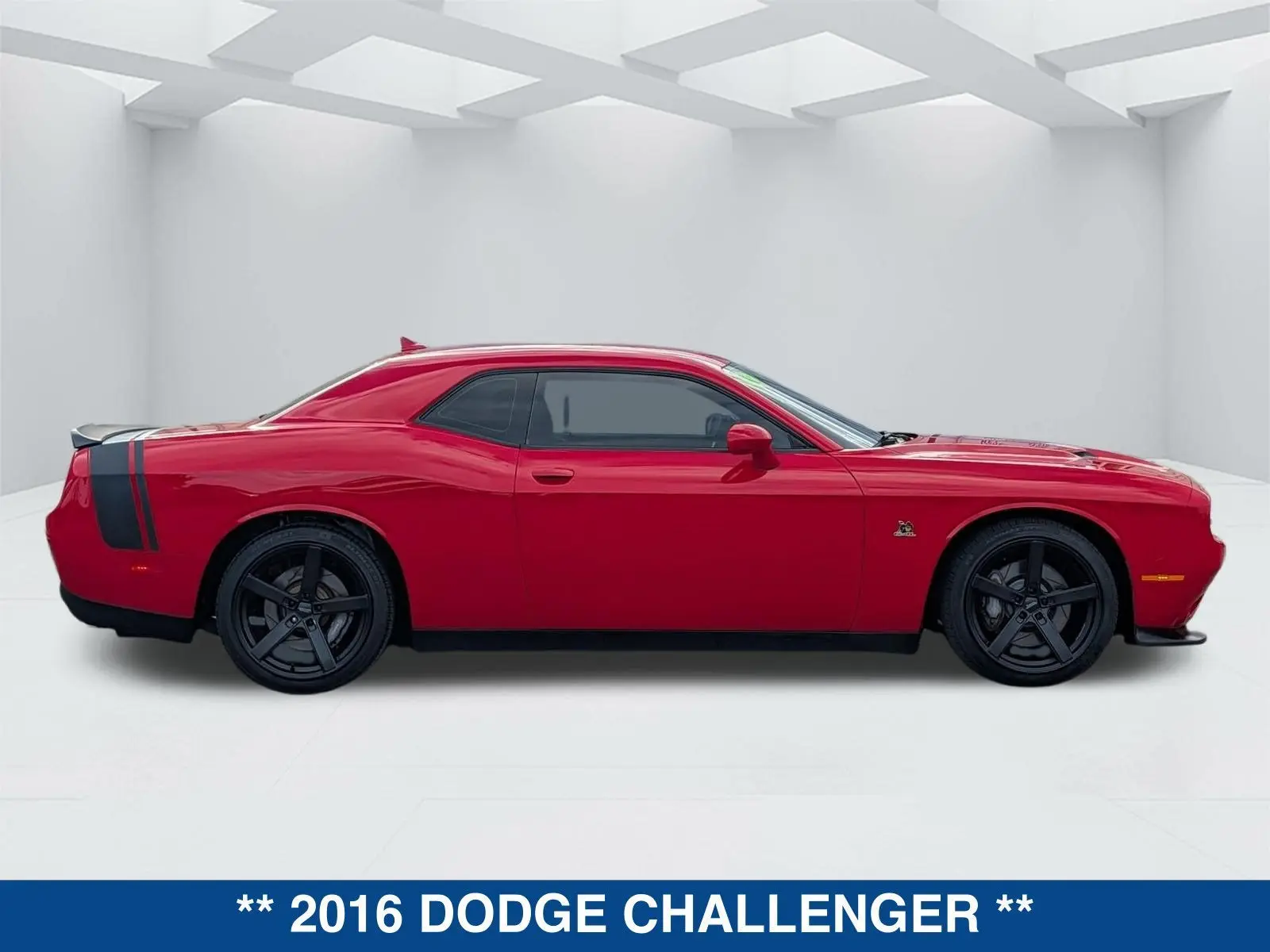 2016 Dodge Challenger Scat Pack photo 4