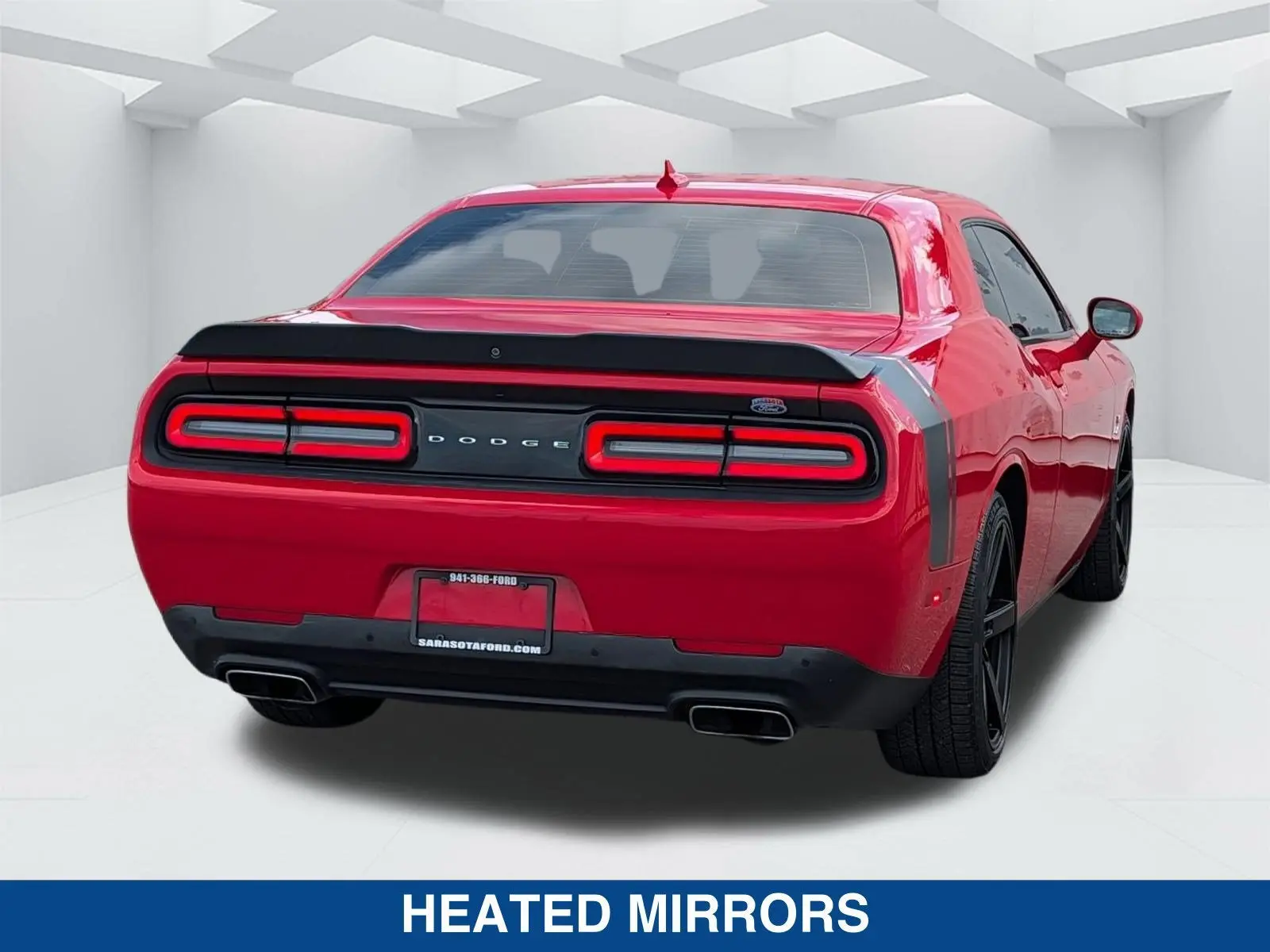 2016 Dodge Challenger Scat Pack photo 5
