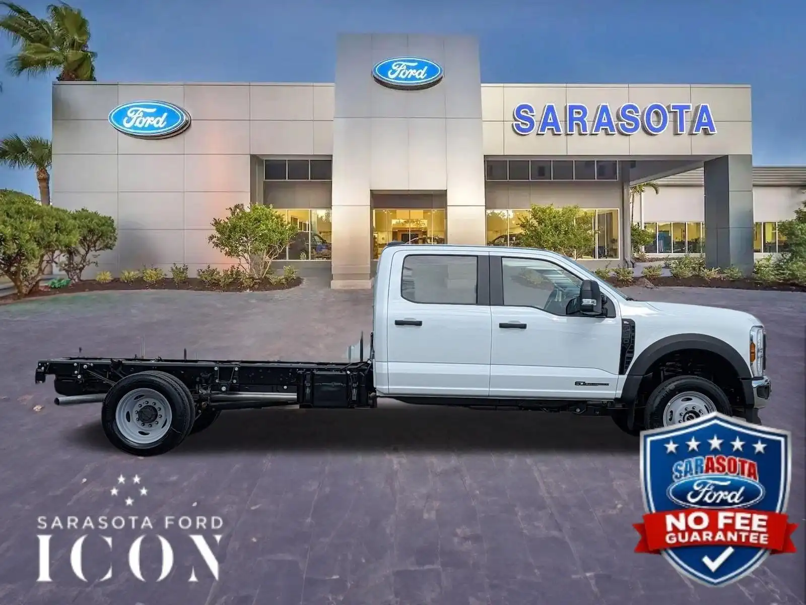 2027 Ford F-450 XL 4WD Crew Cab DRW 203 in's photo