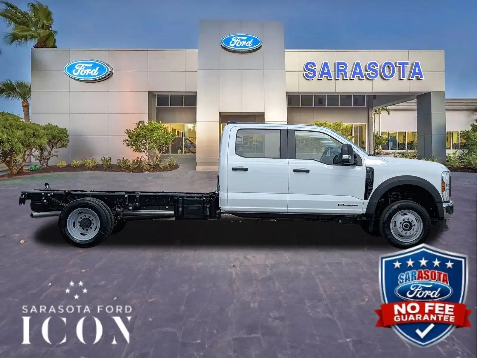 2027 Ford F-450 XL 4WD Crew Cab DRW 203 in's photo