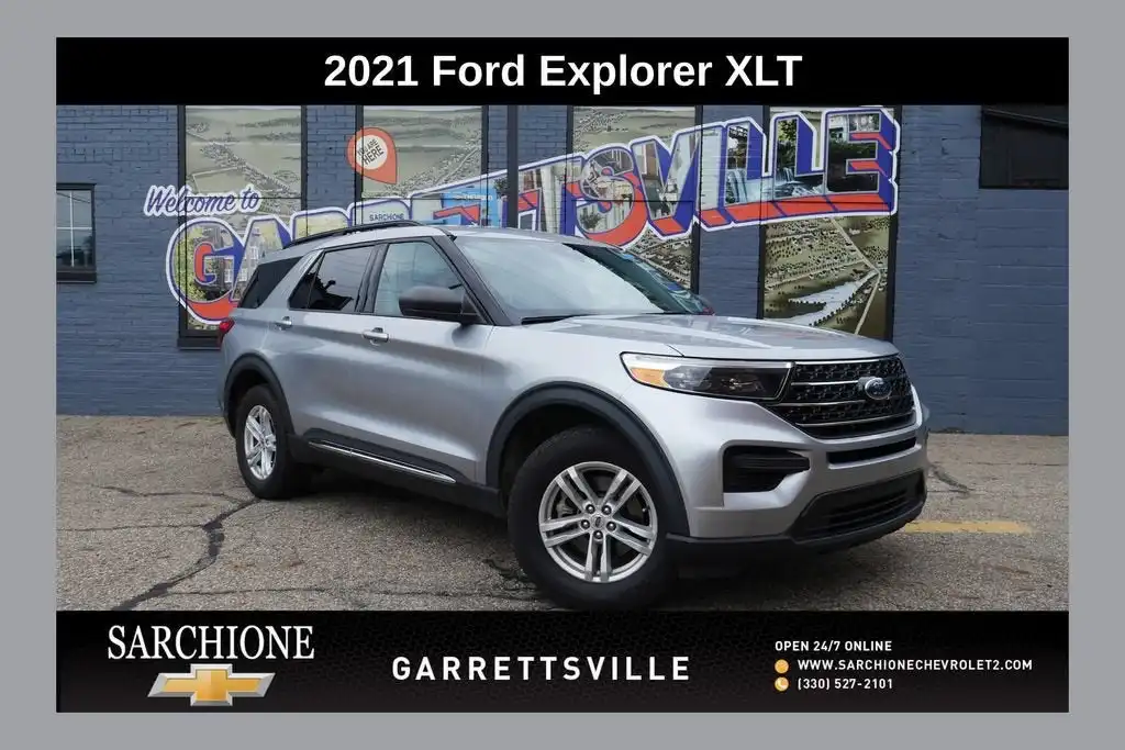 2021 Ford Explorer XLT 4WD's photo