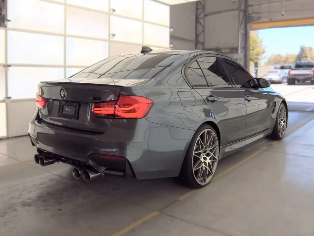 2017 BMW M3 Base photo 3