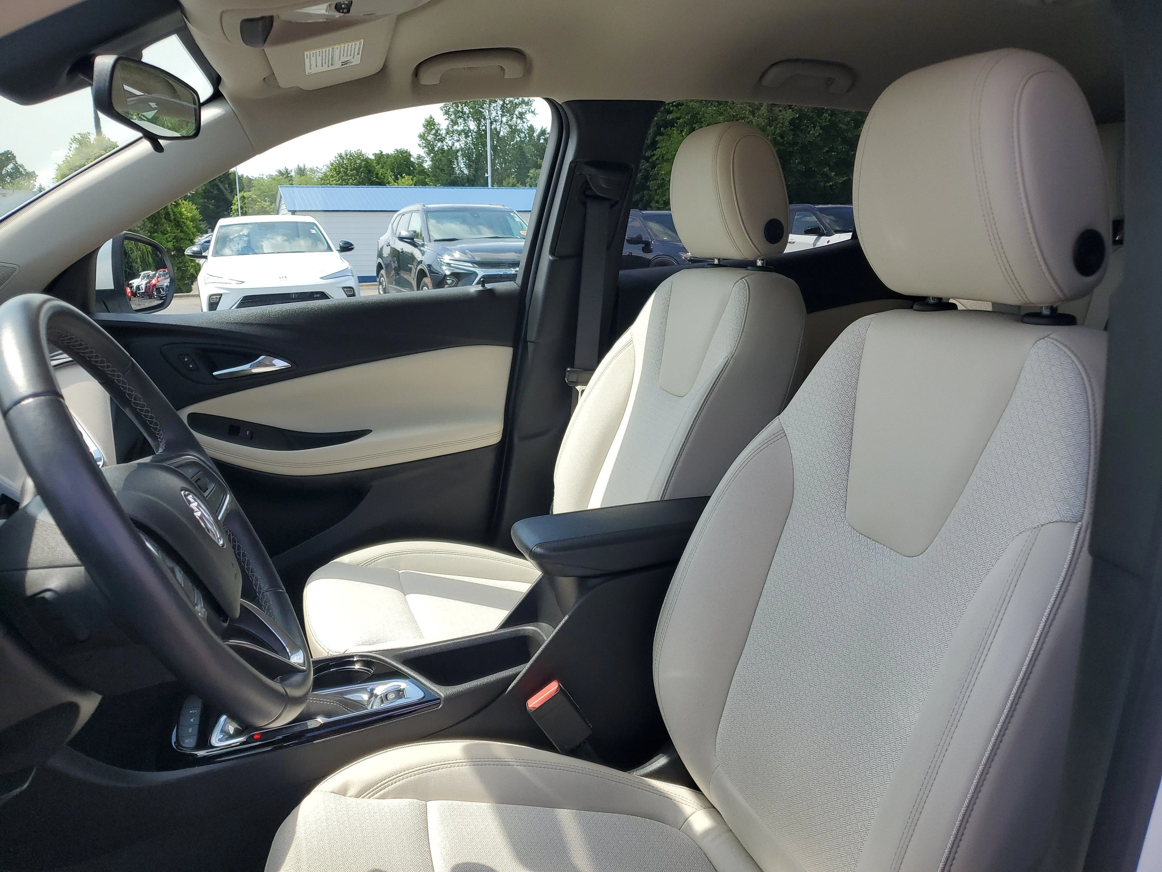 2023 Buick Encore GX Preferred AWD photo 5