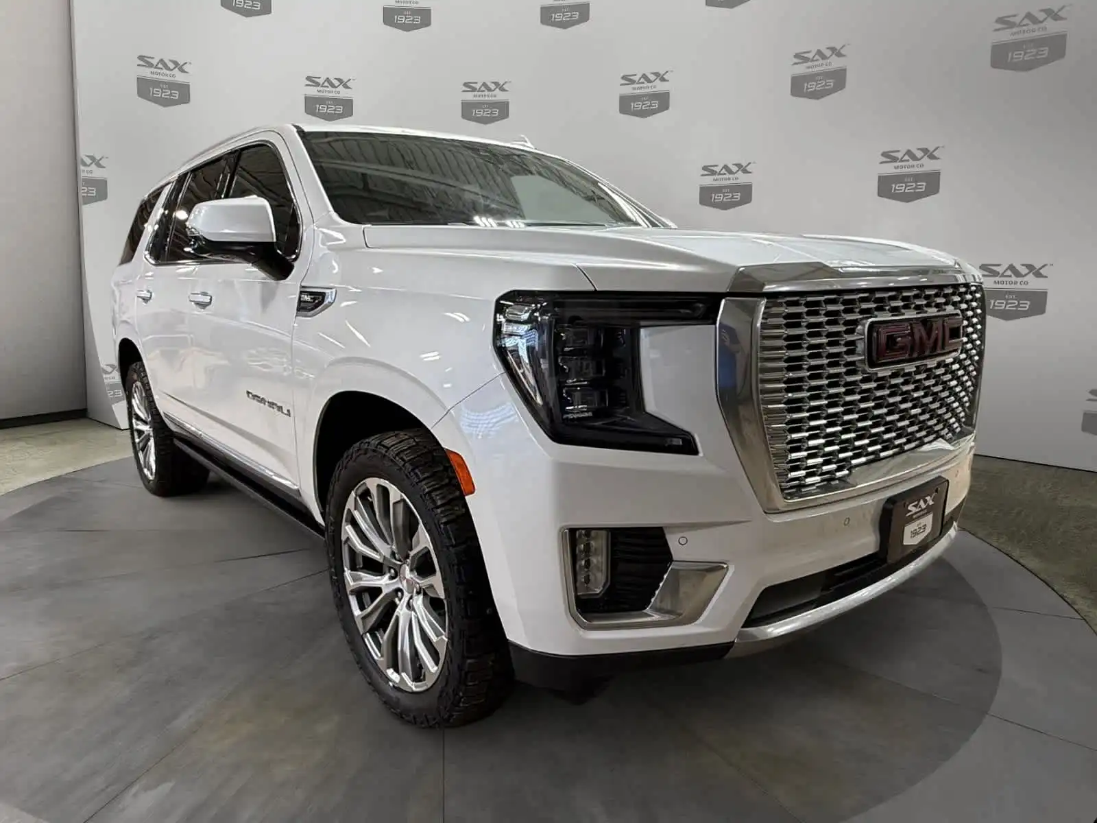 2021 GMC Yukon 4WD Denali's photo