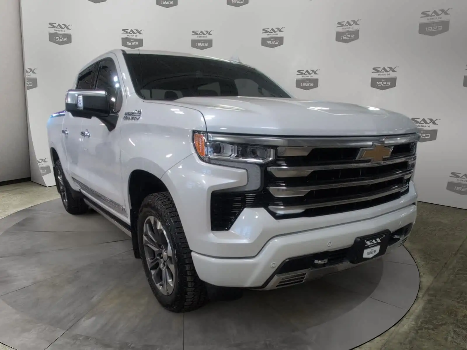 2023 Chevrolet Silverado 1500 High Country 4WD Crew Cab Short Box's photo