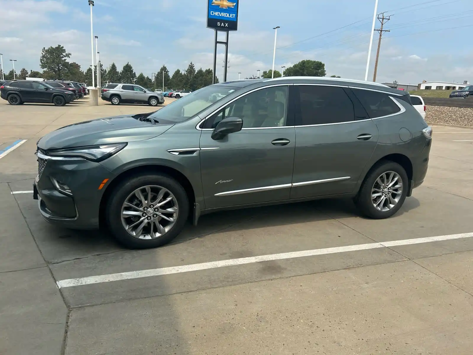 2023 Buick Enclave Avenir AWD's photo