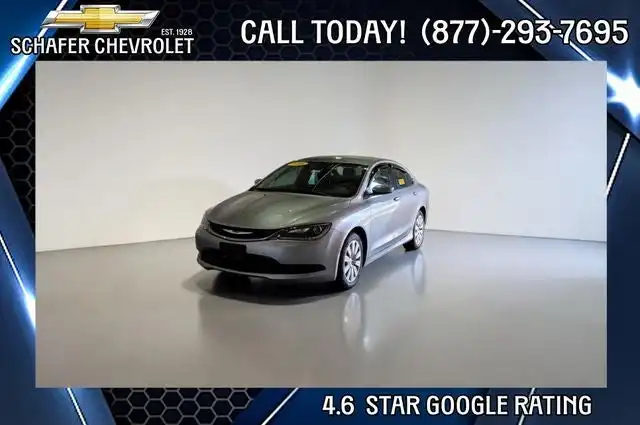2016 Chrysler 200 LX's photo