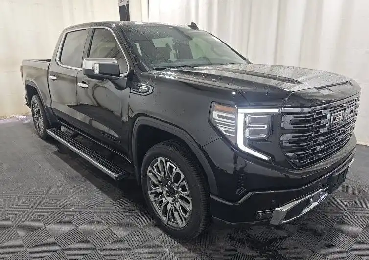 2026 GMC Sierra Denali Ultimate 4WD Crew Cab Short Box's photo
