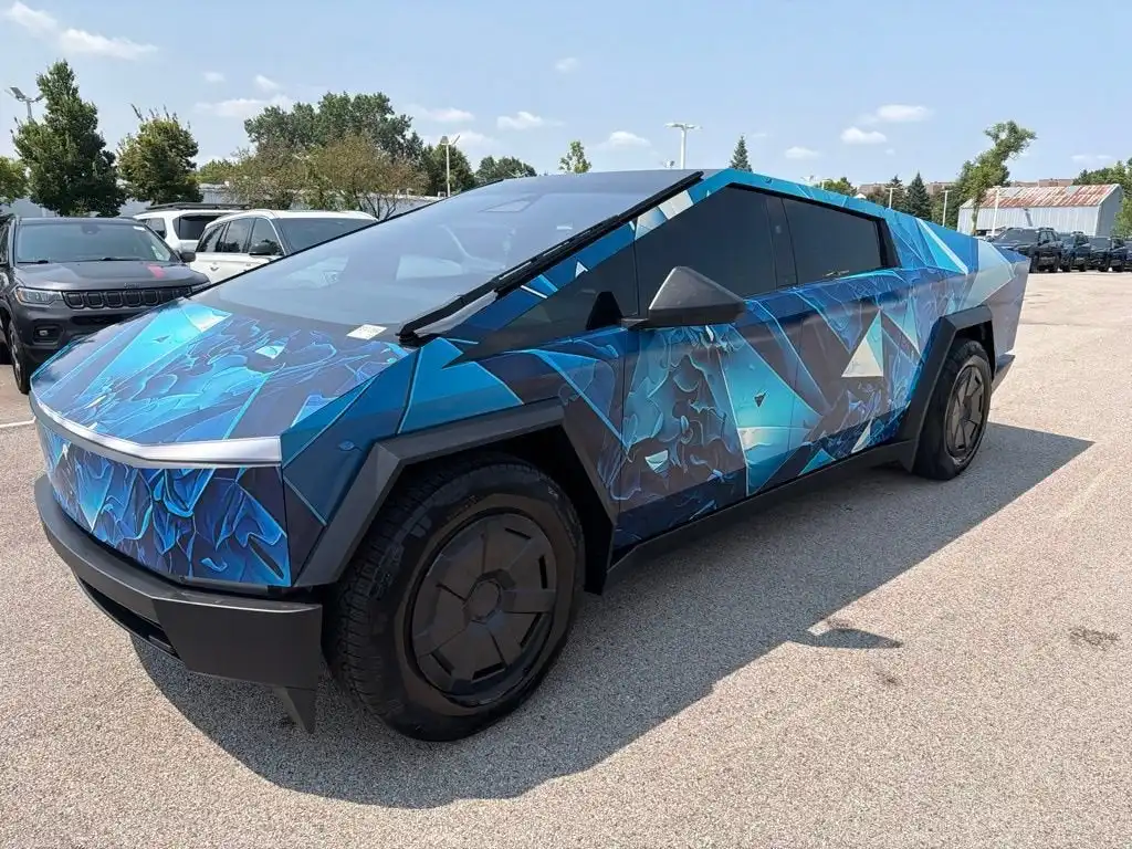 2024 Tesla Cybertruck All-Wheel Drive's photo