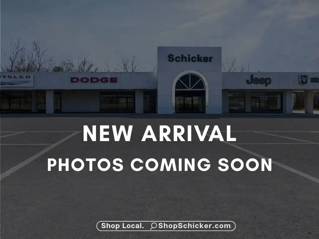 2022 Chrysler Voyager LX's photo