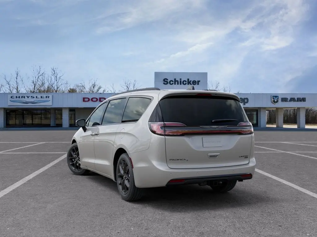 2026 Chrysler Pacifica Limited AWD photo 3