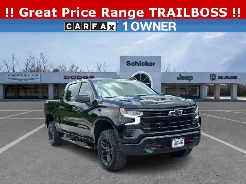 2024 Chevrolet Silverado 1500 LT Trail Boss 4X4 Crew Cab Short Box's photo
