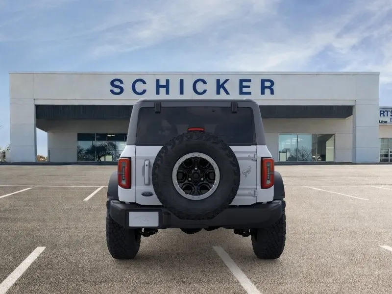 2025 Ford Bronco Outer Banks 4x4 photo 5