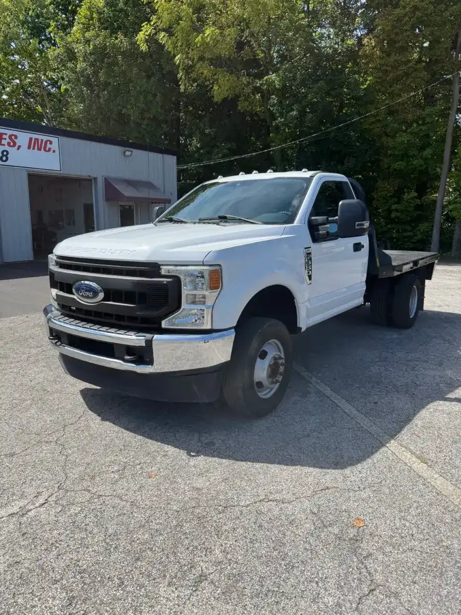 2020 Ford F-350 XL 4WD Regular Cab DRW 145 in's photo