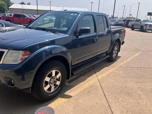 2013 Nissan Frontier 4.0 PRO-4X Crew Cab 4X4 AT's photo