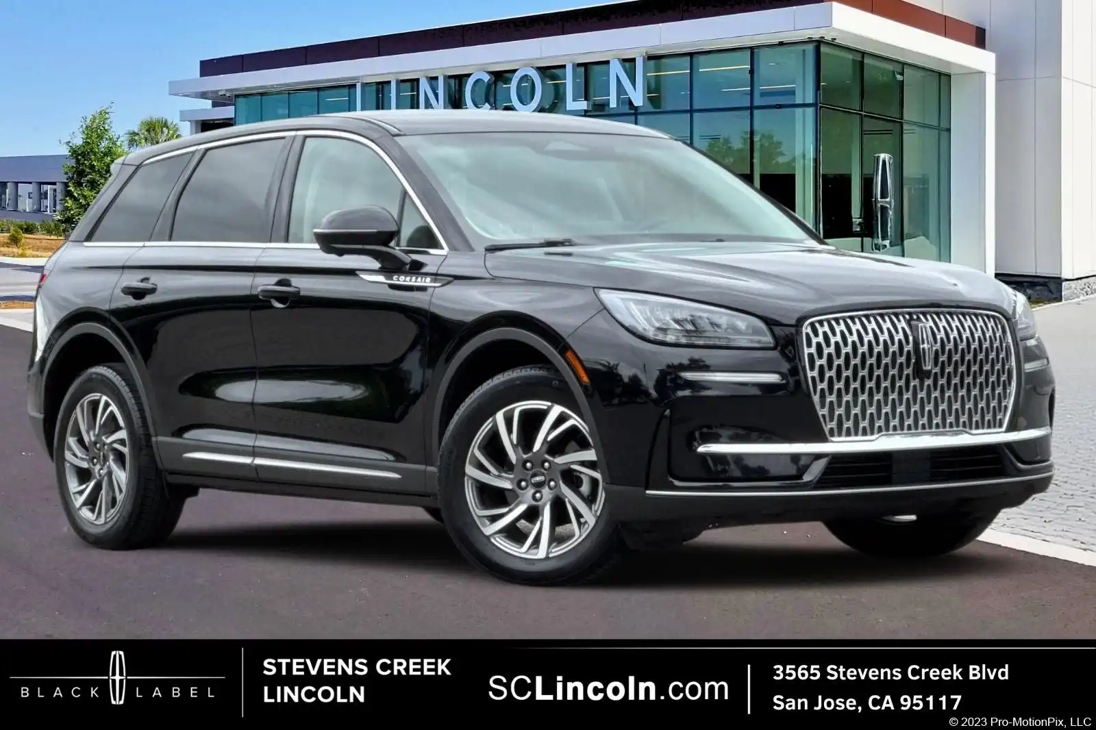 2023 Lincoln Corsair FWD's photo