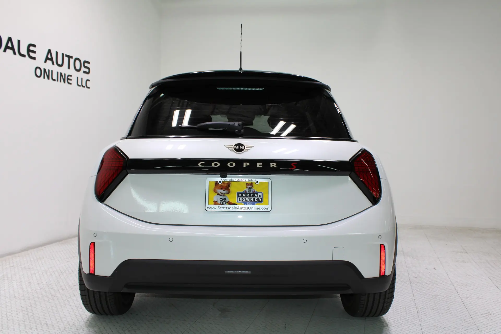 2025 MINI Hardtop Cooper S photo 3