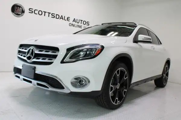 2019 Mercedes-Benz GLA GLA250 4MATIC's photo