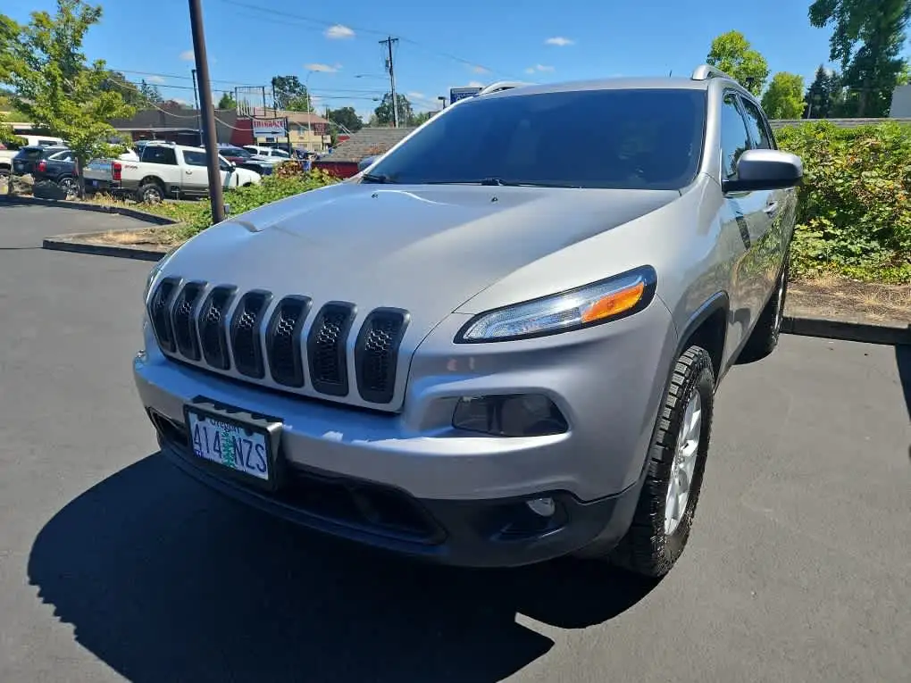2016 Jeep Cherokee Latitude 4X4's photo
