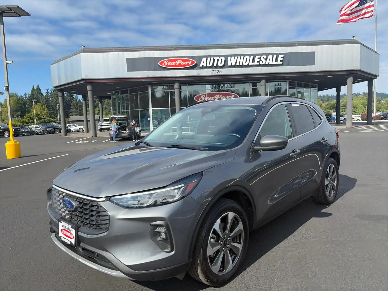 2025 Ford Escape Platinum AWD's photo