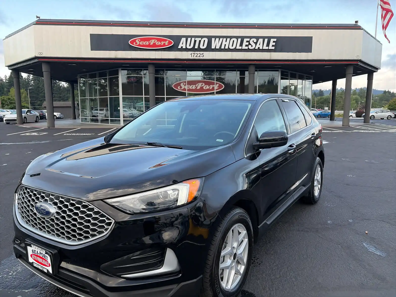 2024 Ford Edge SEL AWD's photo