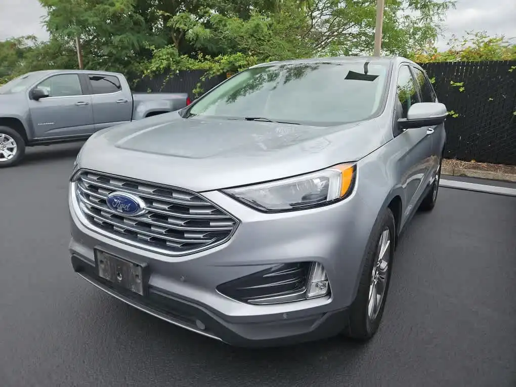 2023 Ford Edge Titanium AWD's photo