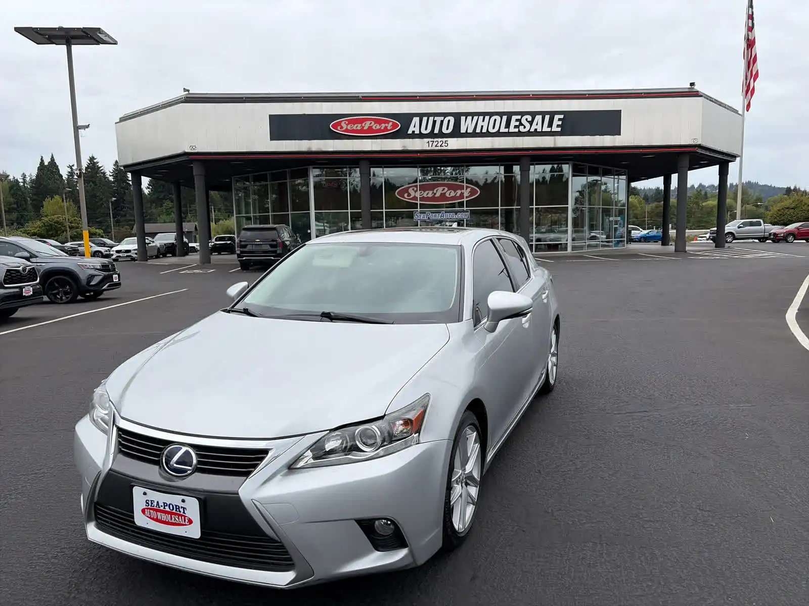 2015 Lexus CT 200h 200h's photo