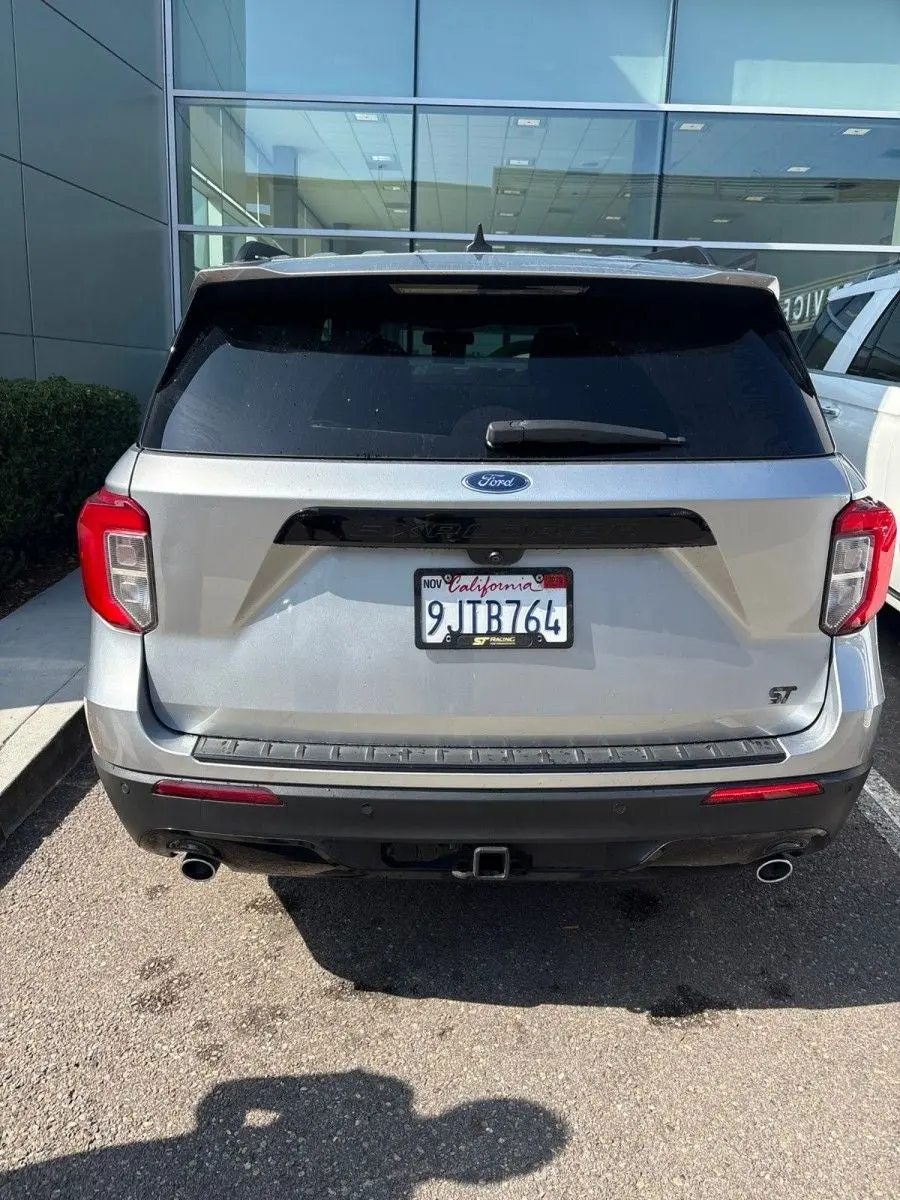 2023 Ford Explorer ST-LINE RWD photo 3
