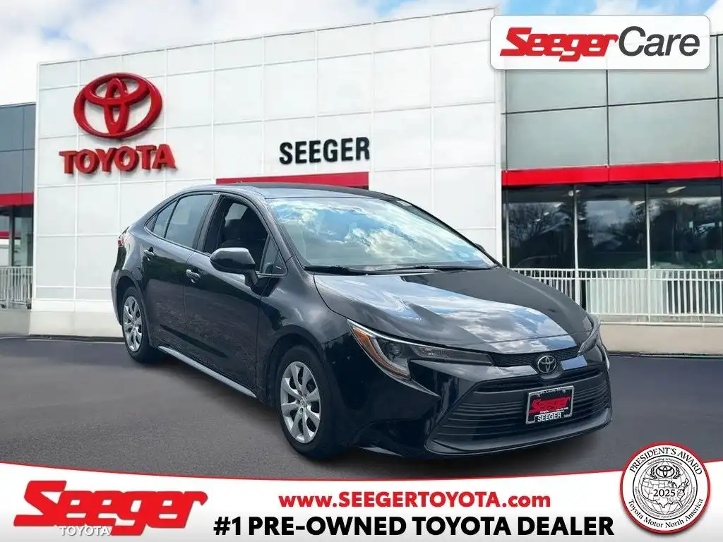 2024 Toyota Corolla LE CVT's photo