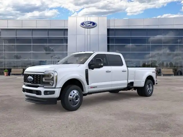 2026 Ford F-450 Platinum 4x4 Crew Cab 8' Box DRW's photo