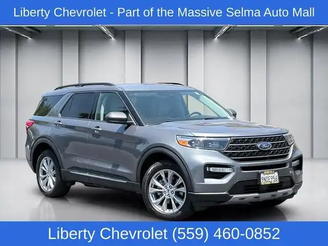 2024 Ford Explorer XLT 4WD's photo