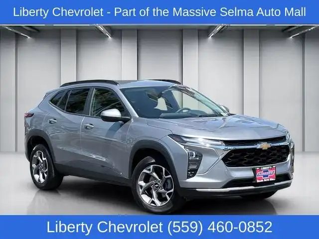 2025 Chevrolet Trax LT's photo