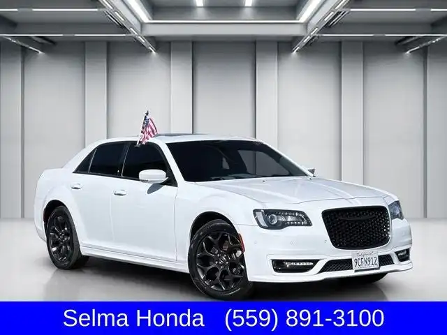 2022 Chrysler 300 Touring L AWD's photo