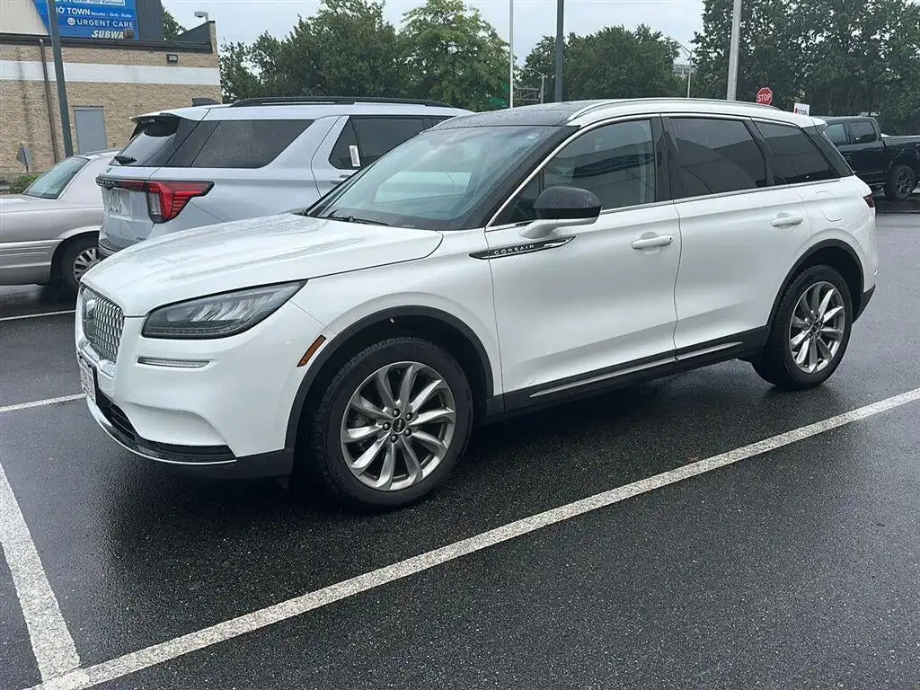 2022 Lincoln Corsair AWD's photo