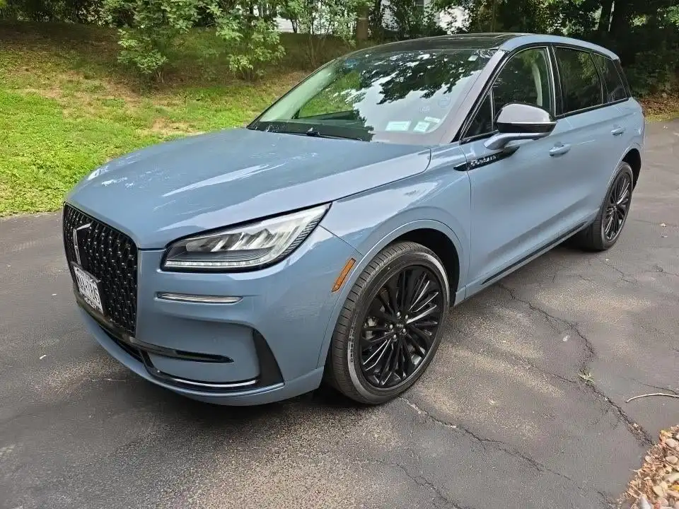2023 Lincoln Corsair AWD's photo