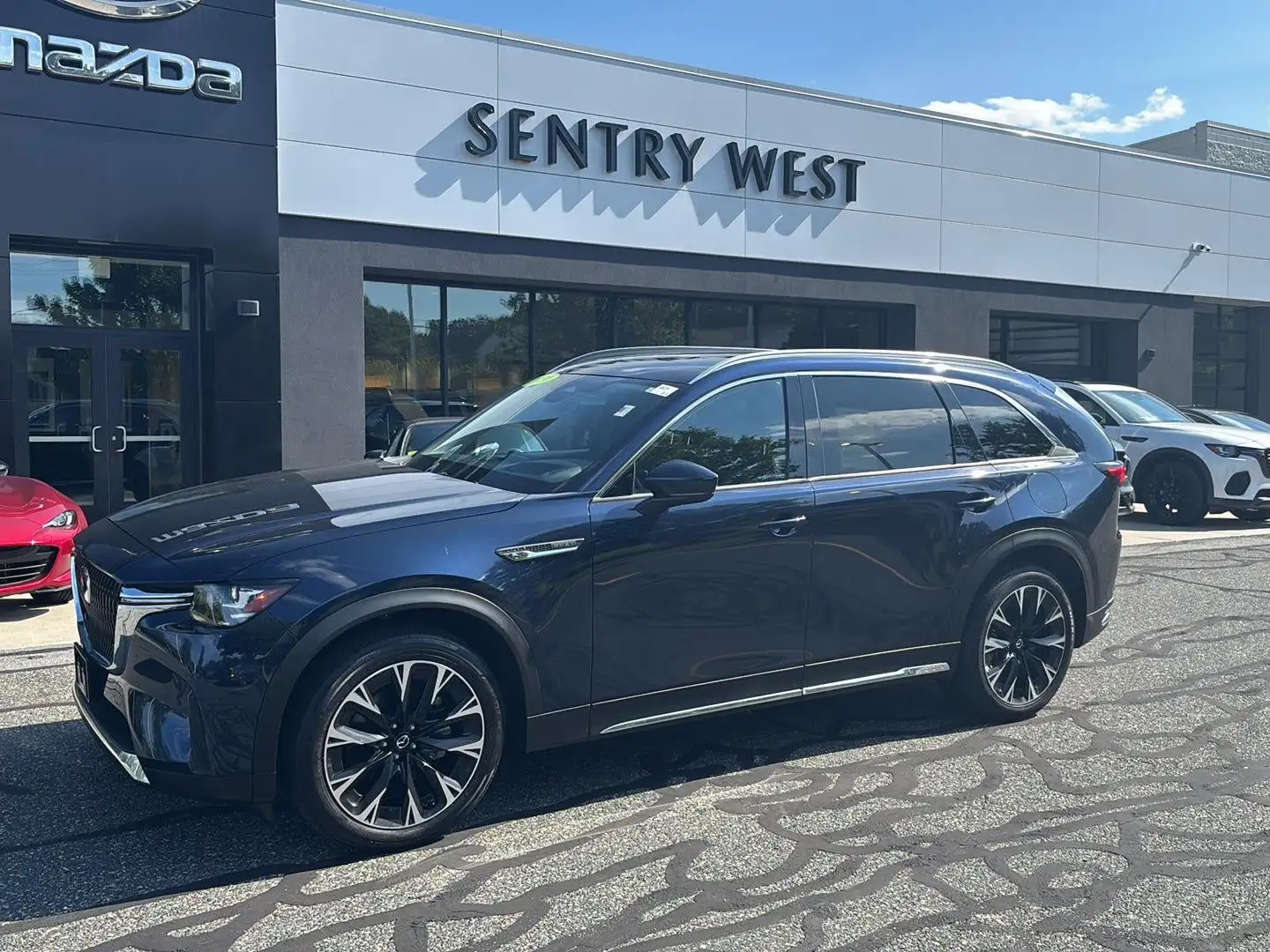 2024 Mazda CX-90 PHEV Premium Package's photo