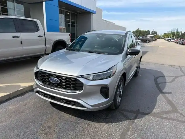 2024 Ford Escape ST-Line FWD's photo