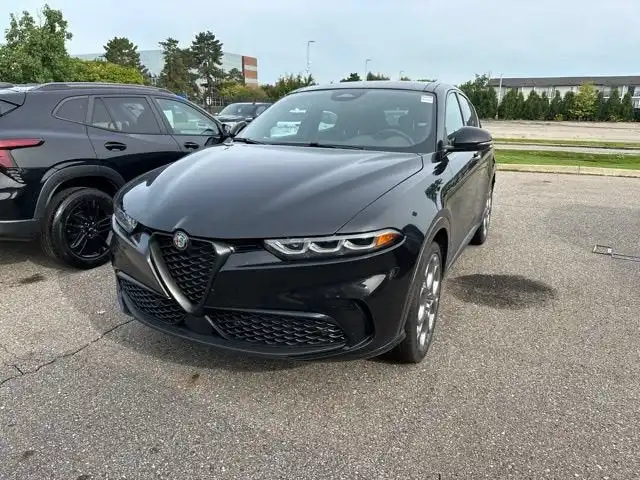 2024 Alfa Romeo Tonale Veloce's photo