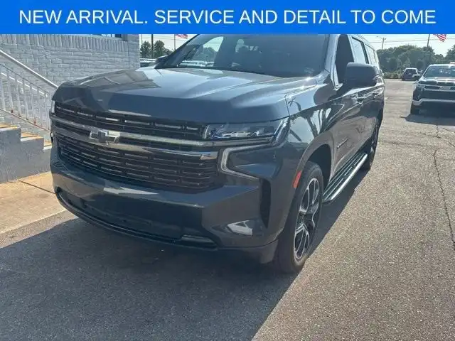 2022 Chevrolet Suburban 4WD 1500 RST's photo