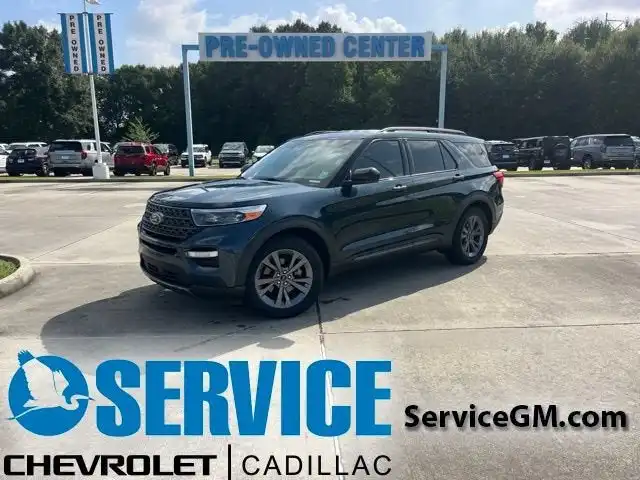2022 Ford Explorer XLT RWD's photo