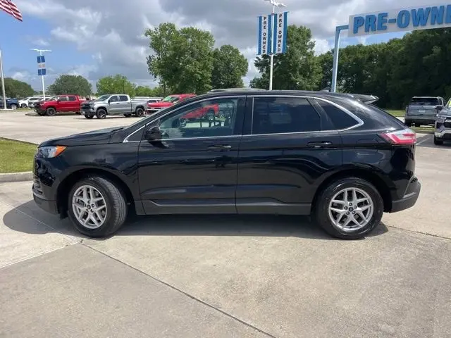 2023 Ford Edge SEL AWD photo 3