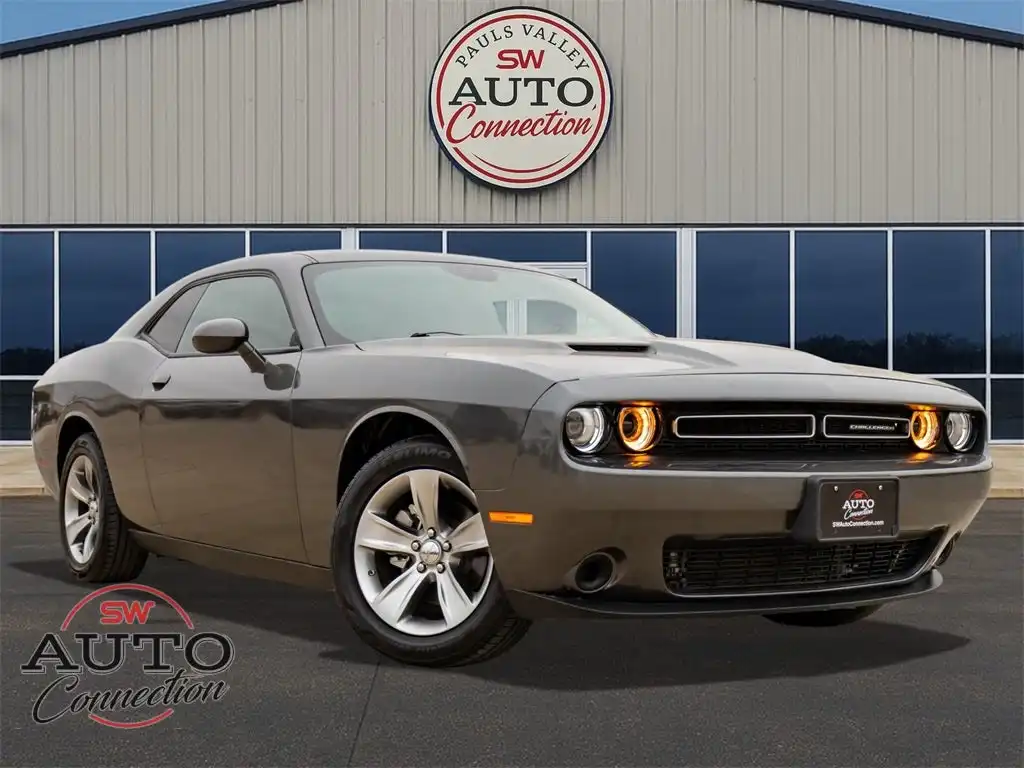 2023 Dodge Challenger SXT Auto's photo